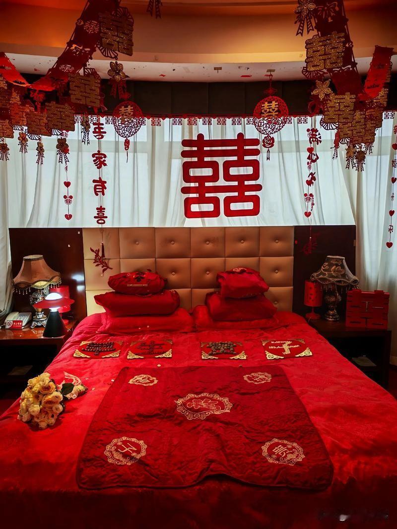 我堂弟要结婚了，说媒的一串串，偏偏落到一个心机婊手里。其实他们五一就结婚了，但