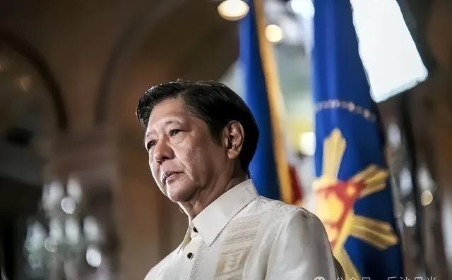 菲律宾这一次真的急了！新加坡联合早报4月15日报道：“菲律宾总统小马科斯表示，