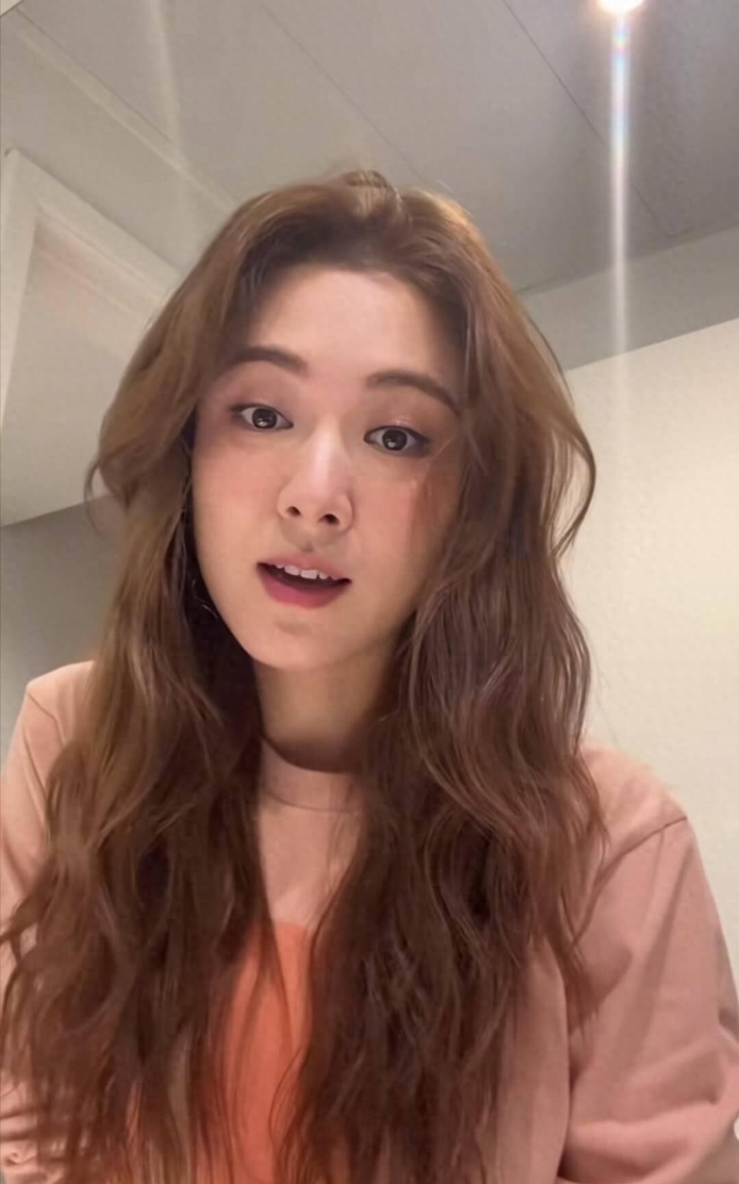 曾志伟儿媳王敏奕肉感身材配初恋脸360度无死角，这颜值真是绝了