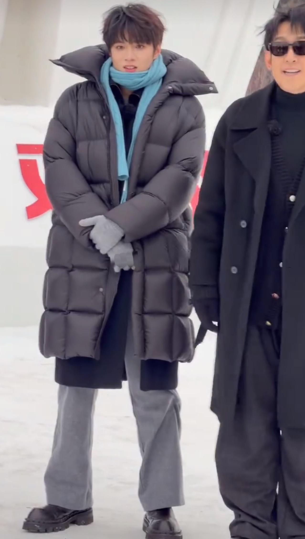 刘耀文第一次来东北刘耀文说第一次来哈尔滨冻坏了