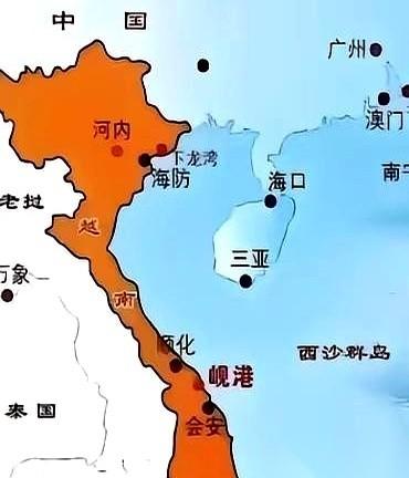 越南，正在被一张账单撕开。一张明晃晃的账单摆在桌上：南方人均4500美金，北方