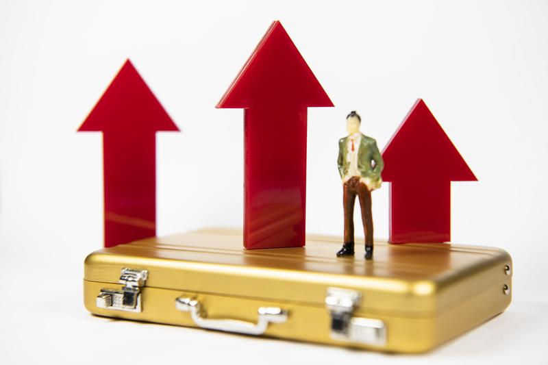 明日A股研判：震荡修复延续，结构性机会聚焦三大主线1月28日A股大概率维持震