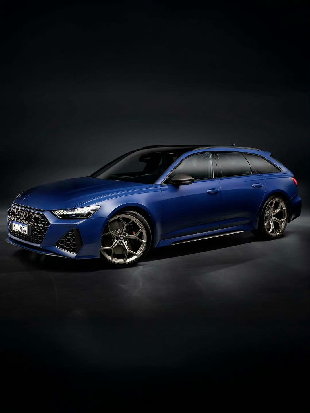 奥迪RS6AvantLegacyEditionYYDS