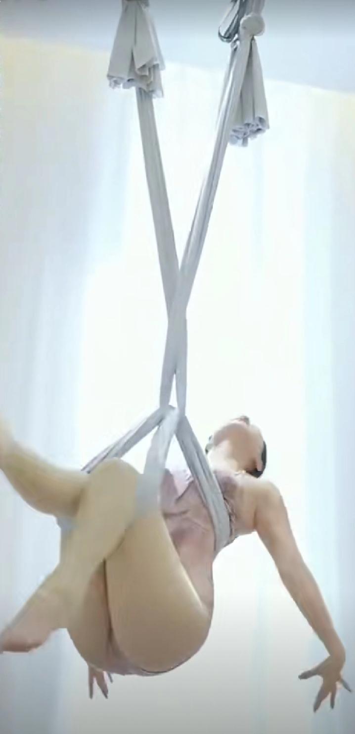 瑜伽高难度动作，第一个同归一斤，第二个久别重逢，第三个鱼跃龙门！！！