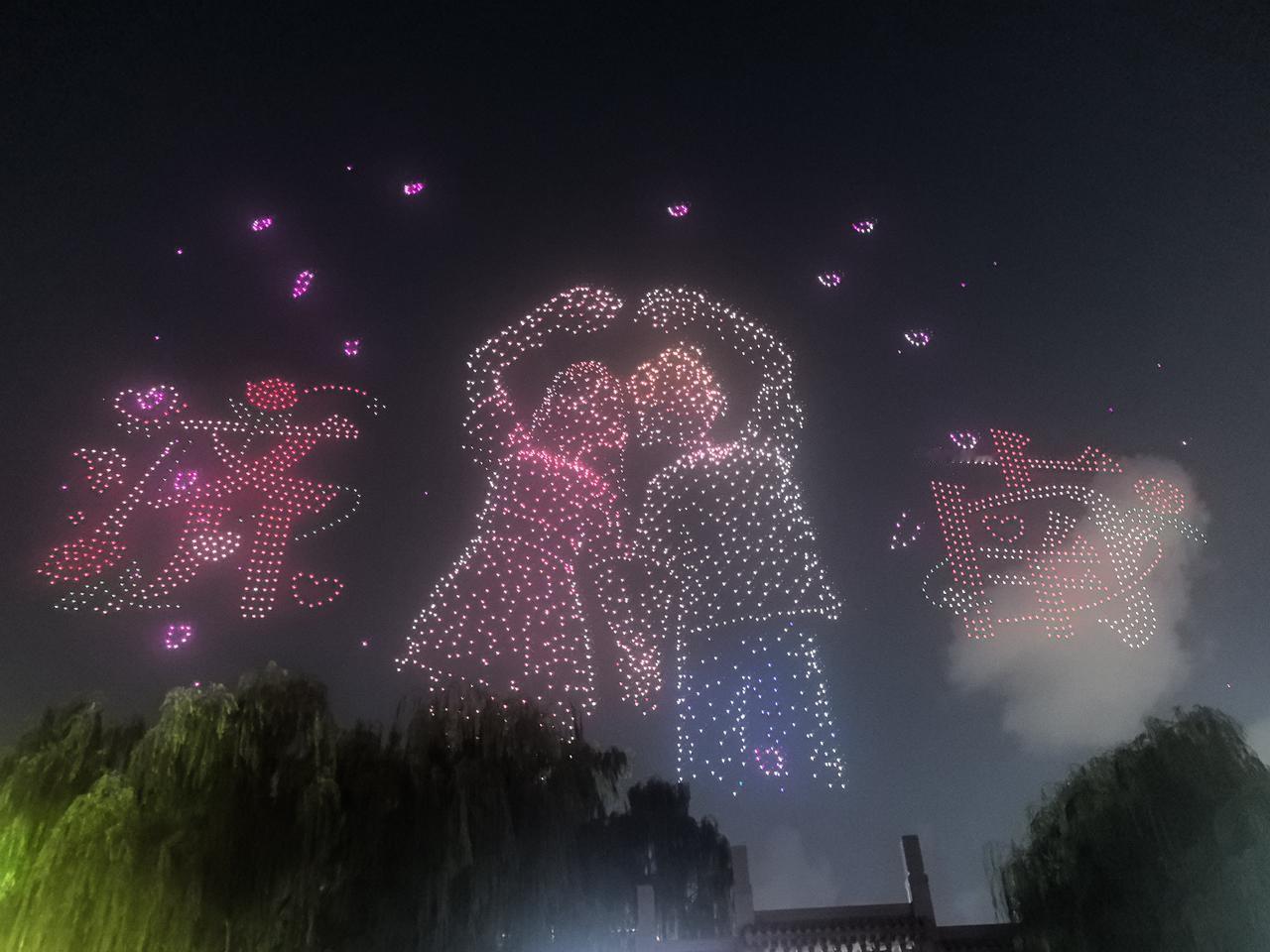 7.30日济南国际泉水节大明湖无人机表演