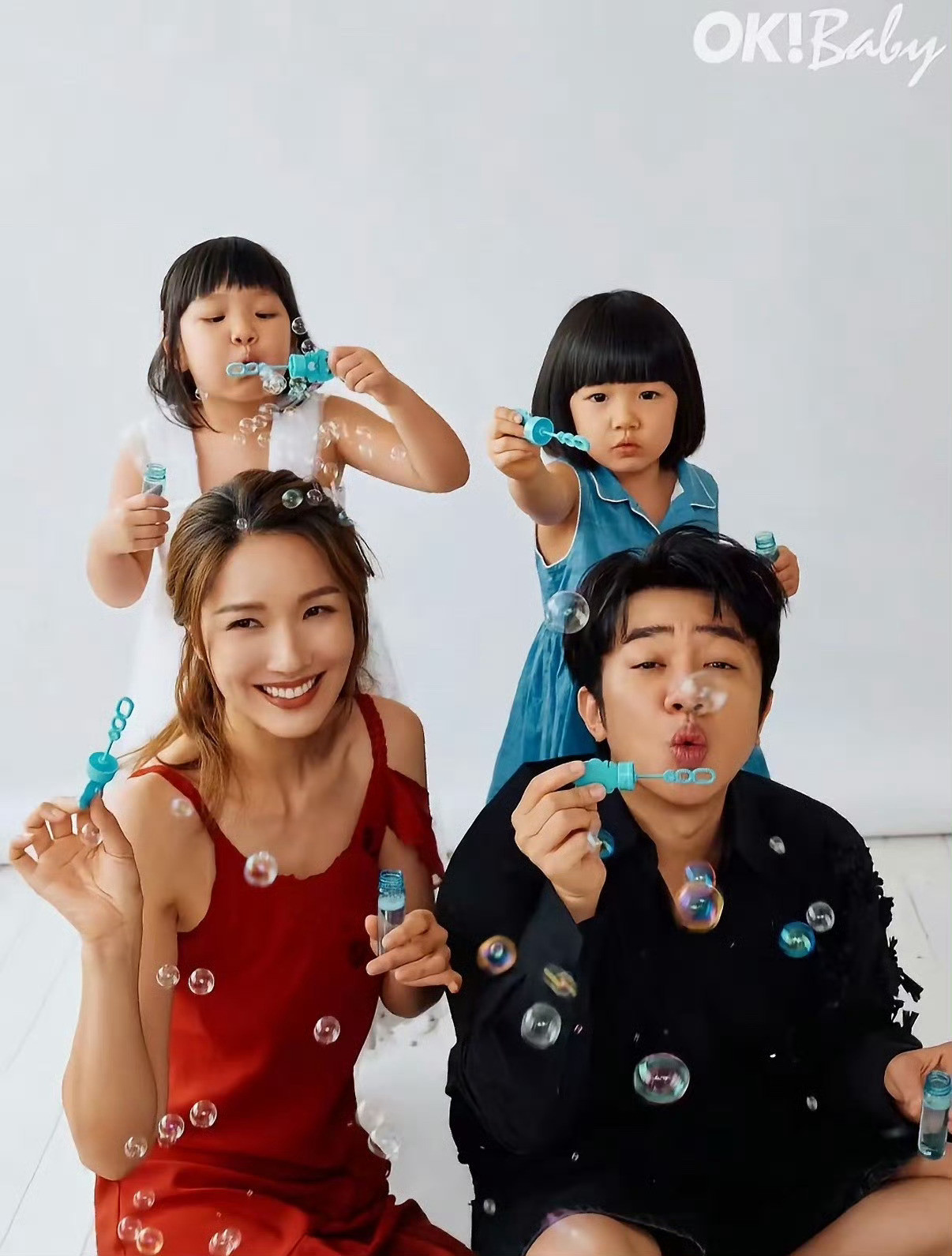 王祖蓝俩女儿颜值大女儿Gabby：酷似王祖蓝，古灵精怪，特征鲜明小女儿Hayle