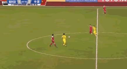 千万别信！绝杀国足的不是叙利亚，是刻在中国球员DNA里的东西。2018年，补