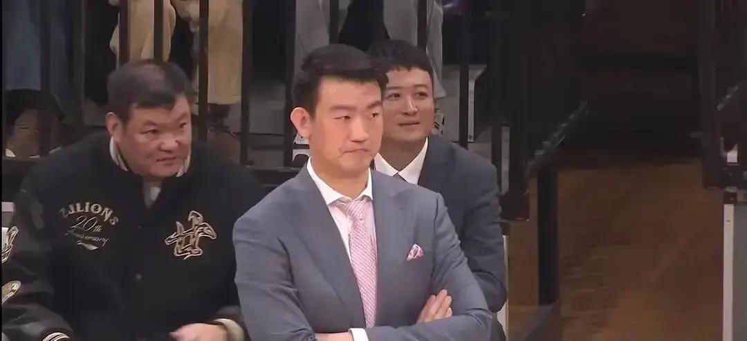 王博被罚3万+停1场，广厦悬了昨晚CBA罚单落地，广厦主帅王博因一句脏话被