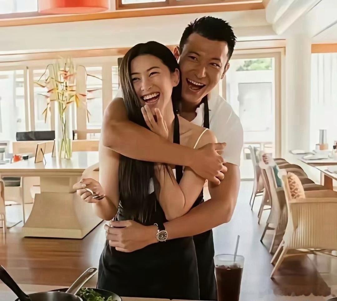 朱珠和老公看着好幸福啊。