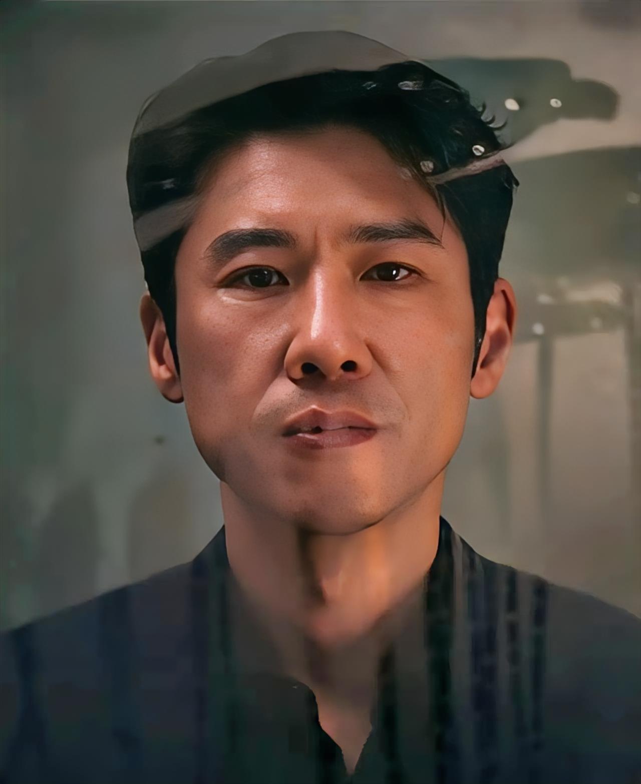 我能接受王骁长的丑，也能接受王骁个不够高，但是我实在接受不了，他把我闺蜜迷