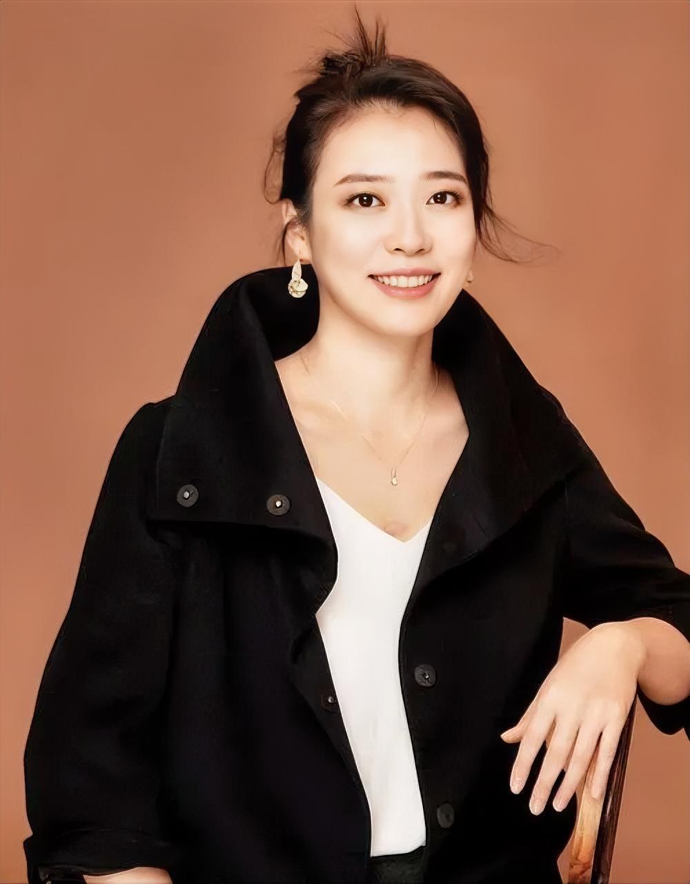 中国国民党籍这位所谓“立委”李彦秀是不是高粱酒喝高了？咋就胡言乱语了呢？今天