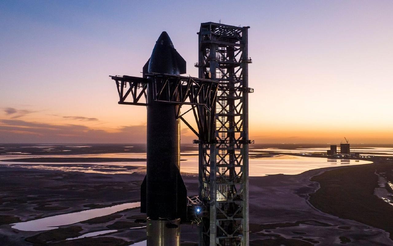 砸千亿美元建10个发射台！SpaceX打造全球最大星舰太空港，单日发射直奔30次