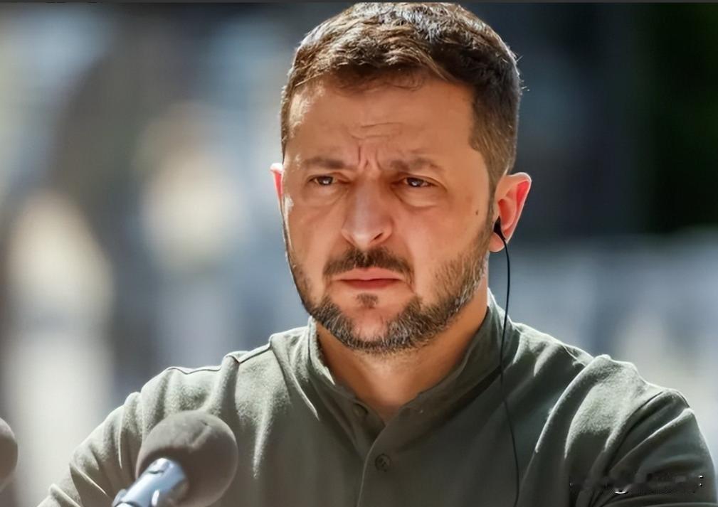 俄方遭遇最大规模空袭！1月26日，俄乌谈判桌上还在握手，泽连斯基转头就变脸，24