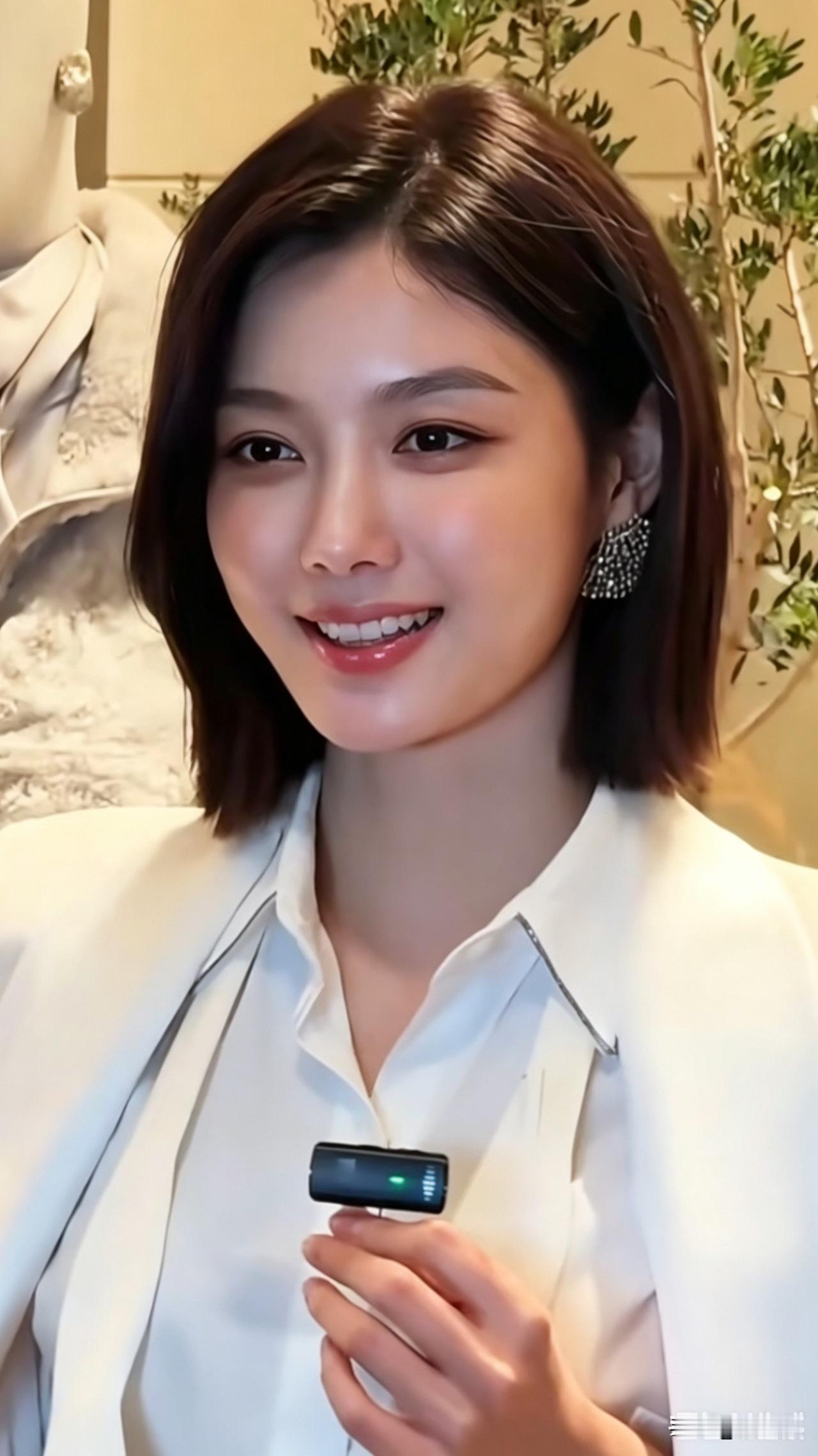 金裕贞（KimYoo-jung）韩国知名女演员及主持人，