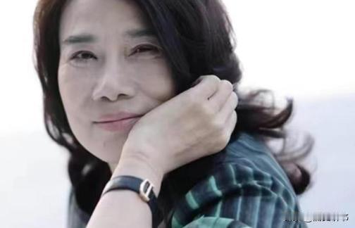 2015年，魏银仓用手段把董明珠耍得团团转，并成功骗取26亿，之后又麻利地逃往美