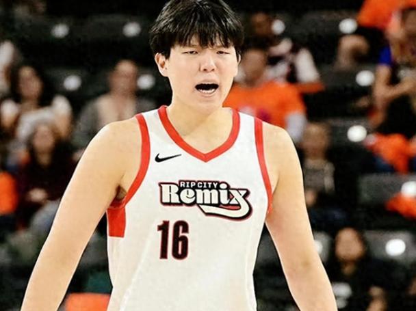 波特兰开拓者，杨瀚森在NBA主队拿不到像样的上场时间，一被下放到发展联盟，马上就