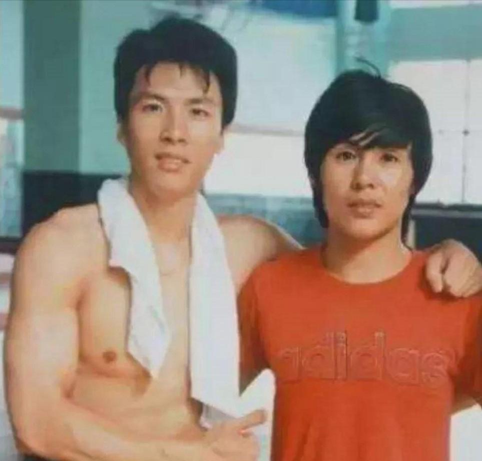 1990年前后，一段关于赵长军的往事后来被反复提起：这位拿过无数冠军、连甄子丹都