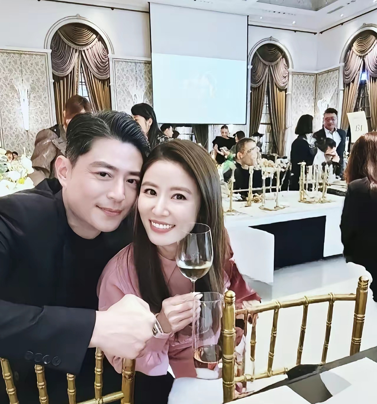 霍建华45岁还这么火，真实原因就3点，给所有男人提了个醒！要我说，霍建华现状