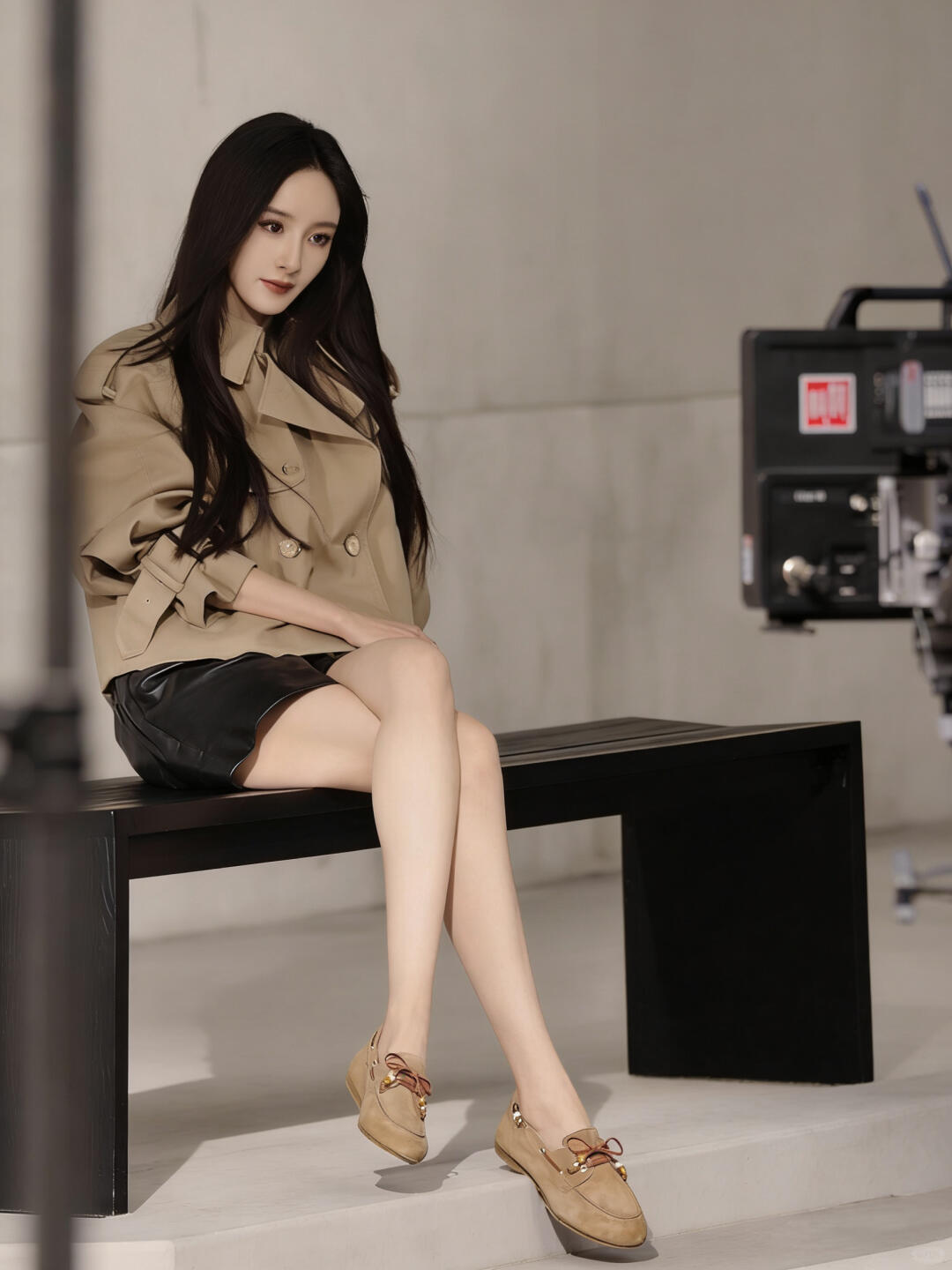 杨幂美幂美腿～