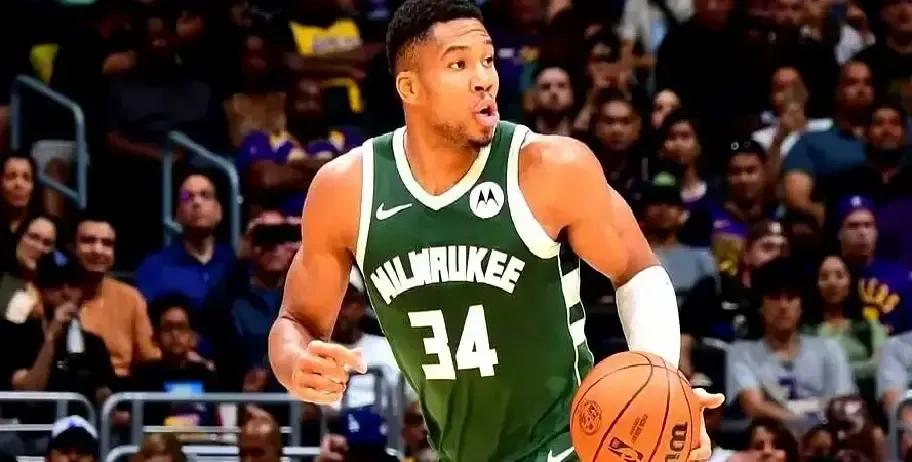 勇士想抢字母哥，雄鹿开口就要库明加加两枚无保护首轮，邓利维听完直接按暂停键。我