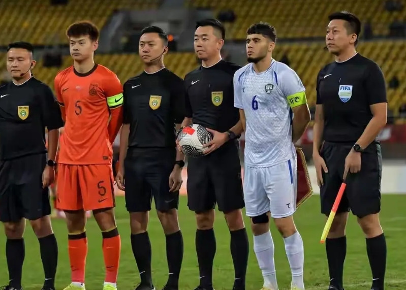 实话实说，不吹不黑，U23国足在小组赛除门将李昊、胡荷韬的发挥亮眼之外，其他的都