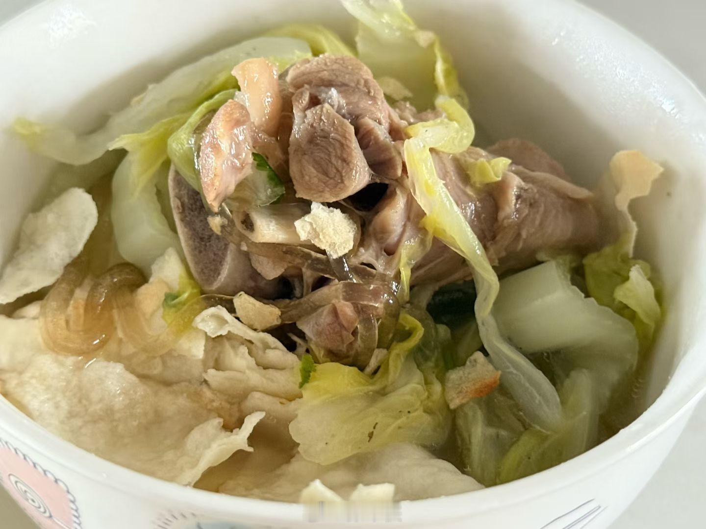 天气冷了早上搞碗儿羊肉汤霍霍[墨镜]​​​