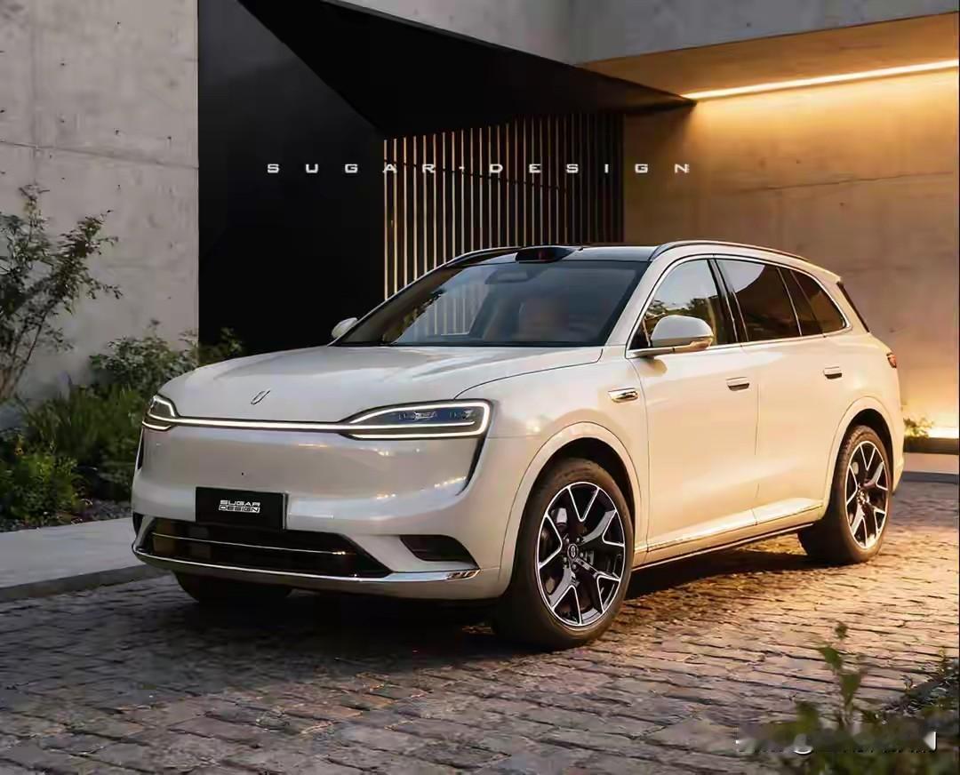 这鸿蒙智行也太卷了！2026年直接玩月更，一年要上新12款新车，便宜的贵的、各种