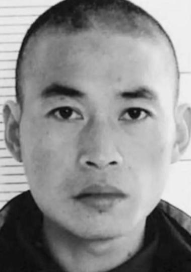 2006年春天，浙江金华的人们还不知道，一个身高仅一米六的男人，正带着一把被称为