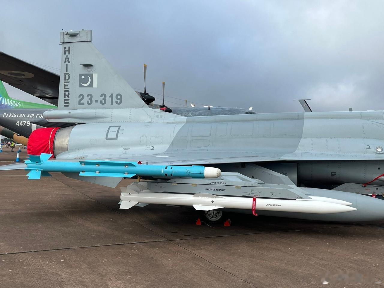 外媒称巴基斯坦空军JF-17“枭龙BlockIII”战斗机已抵达沙特阿卜杜勒阿