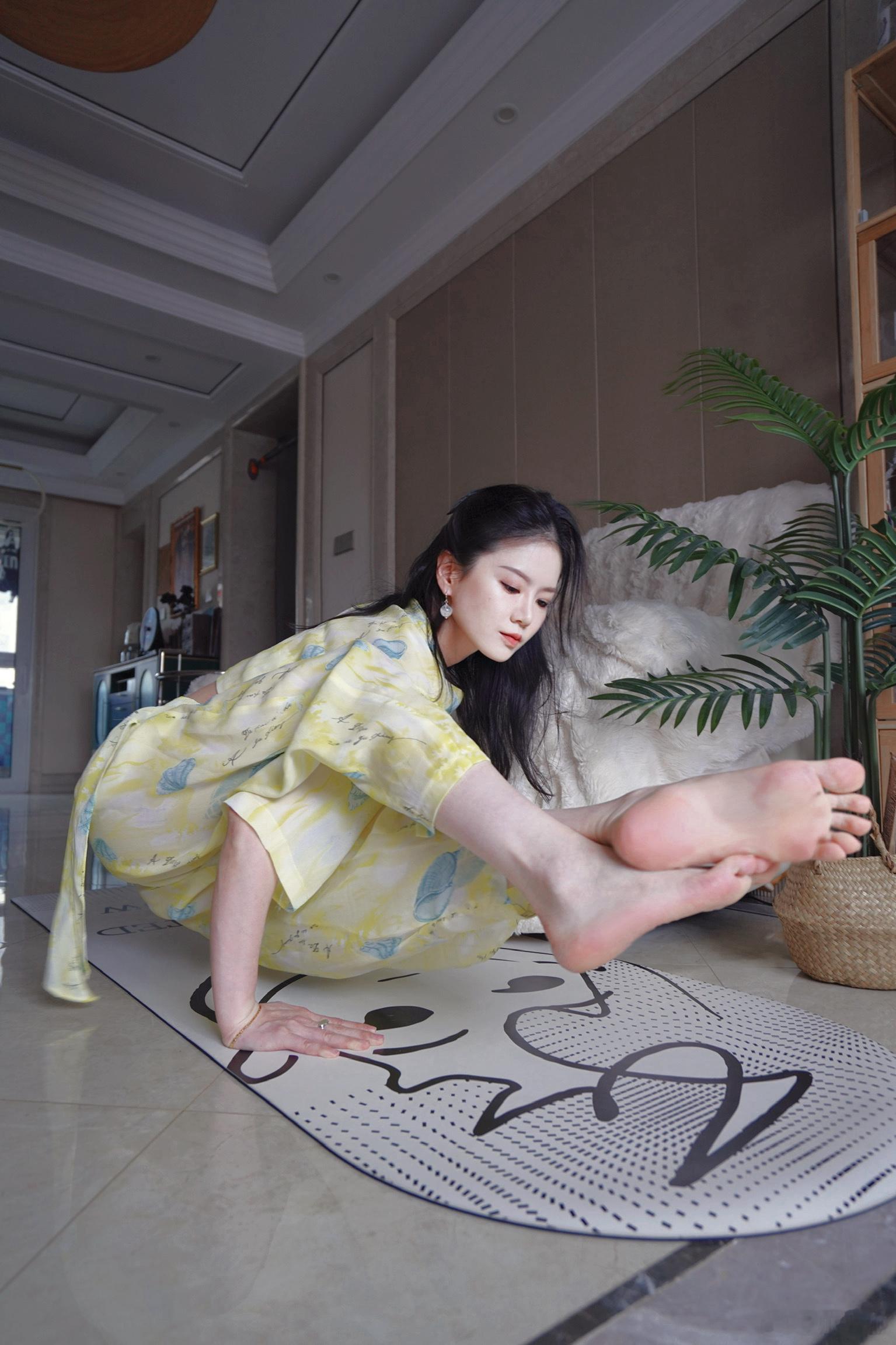 我从小到大好奇心很强，学习能力也强。一旦遇见新鲜事物心生兴趣，便立刻投入，往往也