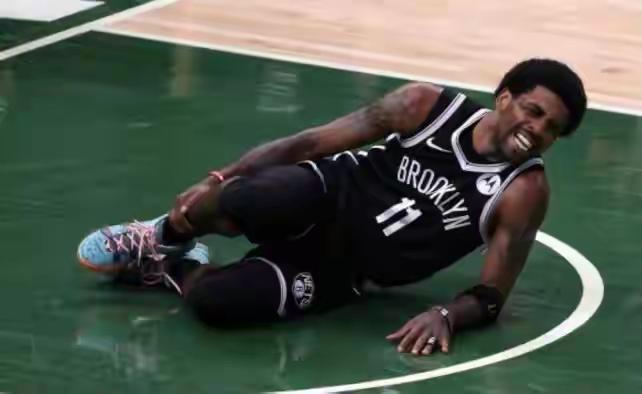 NBA历史最侥幸总冠军2020年湖人队夺冠与2021年雄鹿队夺冠，都比较“侥幸