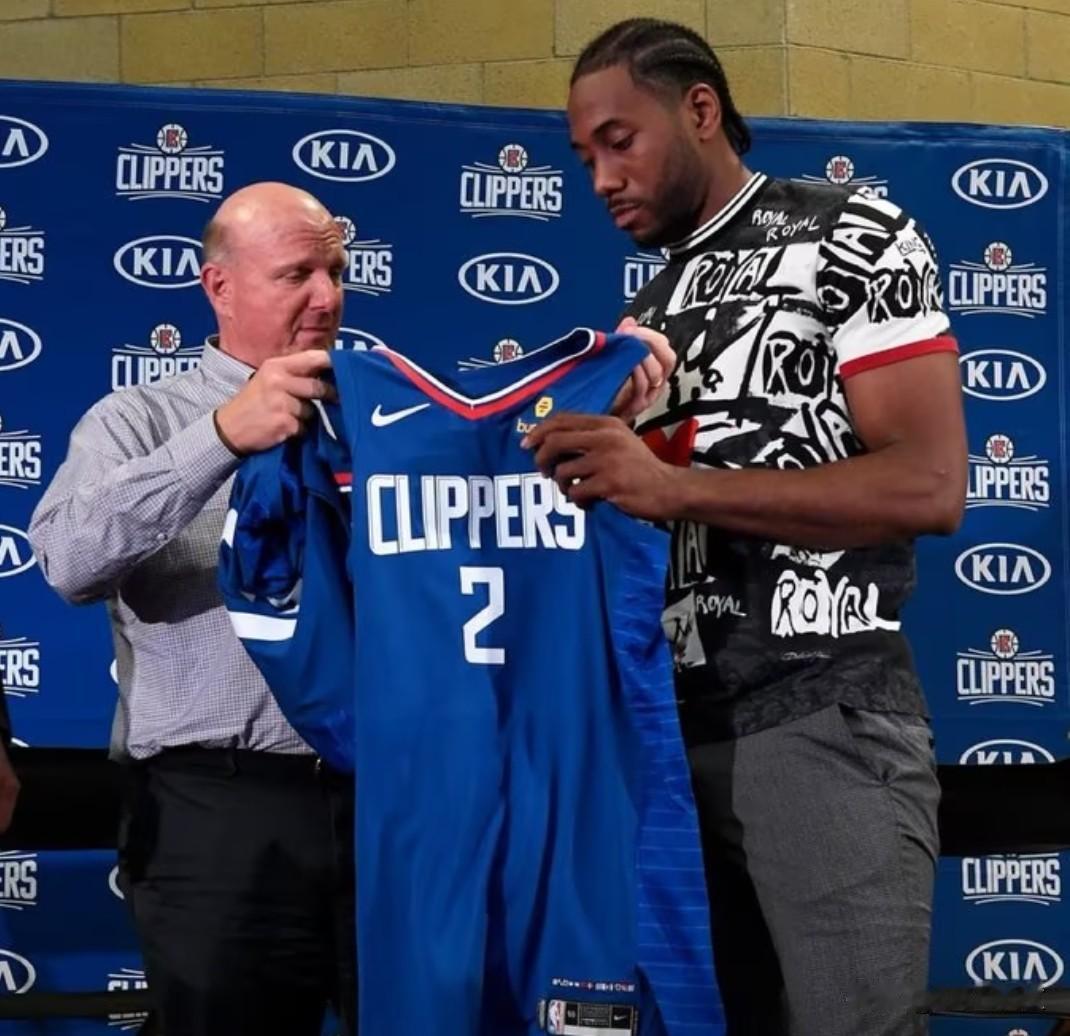 怪不得伦纳德最近这么猛！莱昂纳德与快船的阴阳合同一旦坐实将无效。届时莱昂纳德成为