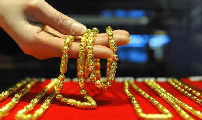 土耳其卖黄金，普通人反而该配黄金了去美元化已经成为当前大国博弈的核心方向，黄