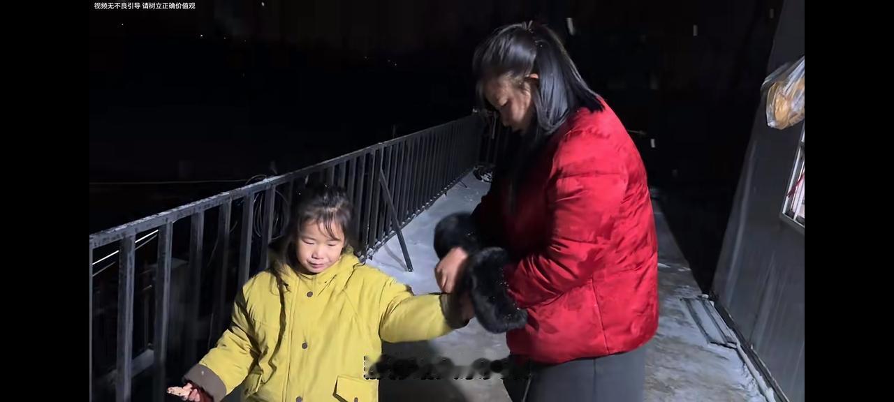 今看阿杜阿杜有一种不屈不挠的精神，有一种渴望挣钱的精神，是别人想不到的。从郑