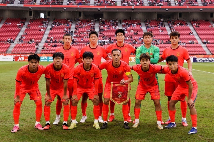 中国U23移师大阪备战半决赛据《北青》记者肖赧报道，中国U23自27日移师半决