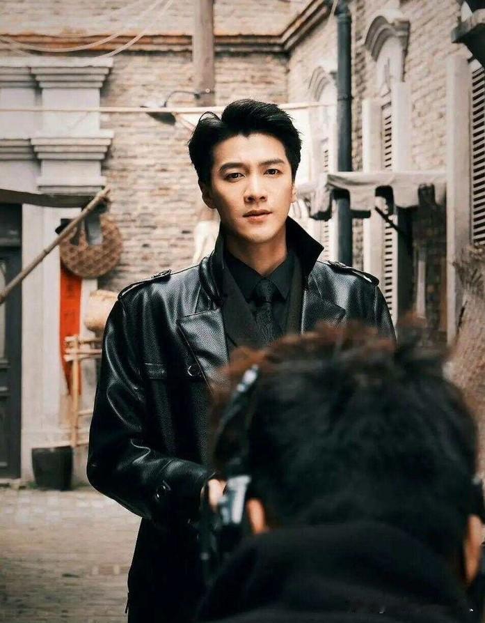 真的不敢信，也不愿信！33岁的青年演员金泽，就这么突然离开了。 事情发生