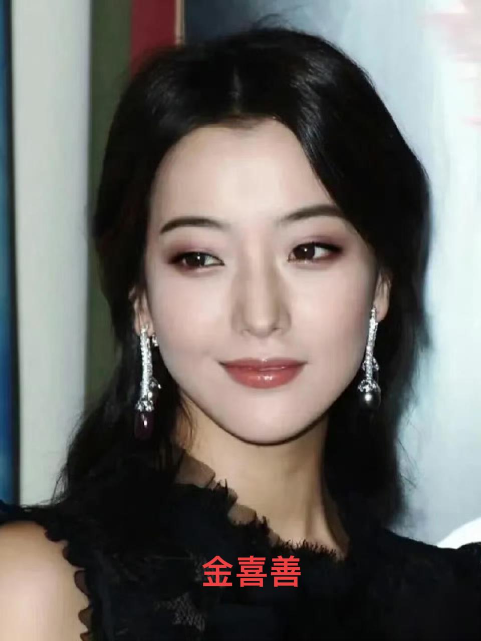 永远的玉漱公主成龙为了与她合作，威逼利诱导演唐季礼导演的蒙毅原型其实是金城武