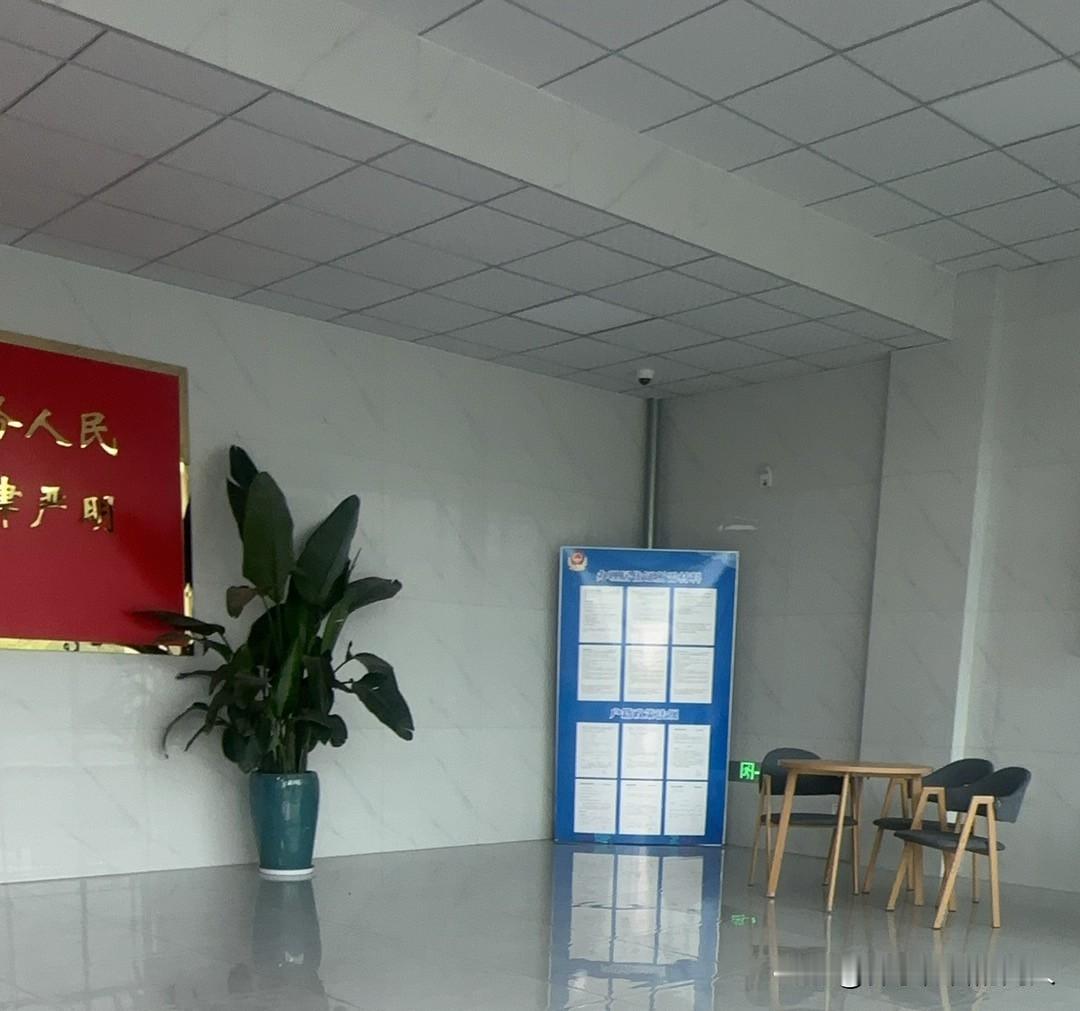 年初下了那么多网贷新规，我以为今年能平静一点。想不到啊，今年才是最痛苦的一年