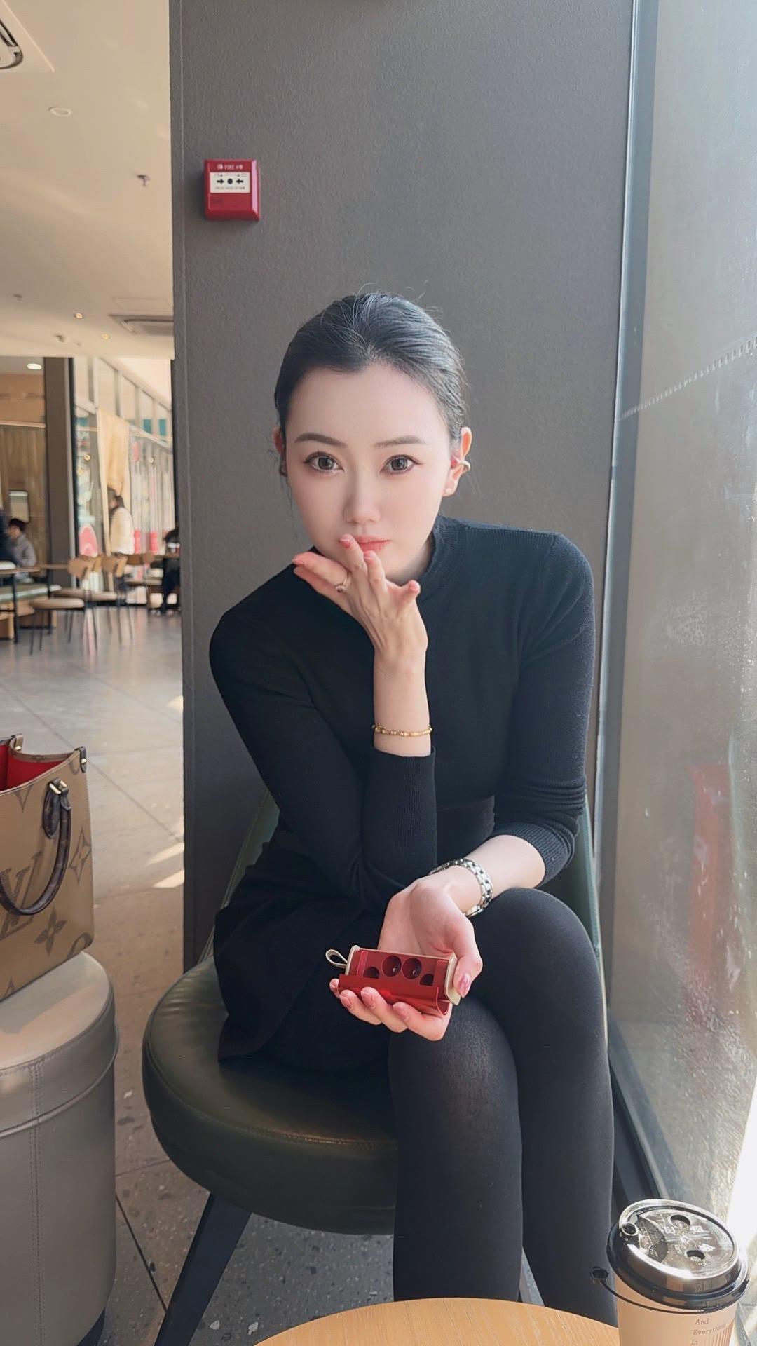 优雅的女人怎么穿衣