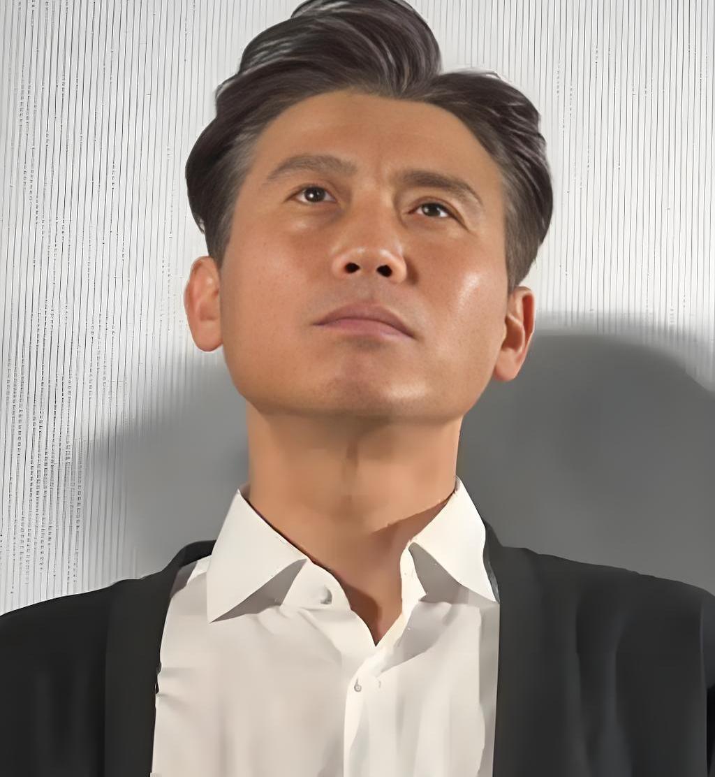 李乃文怒了，估计这两天气的想骂人，因为媛媛刚离开，网上就有人搞事情了，最近