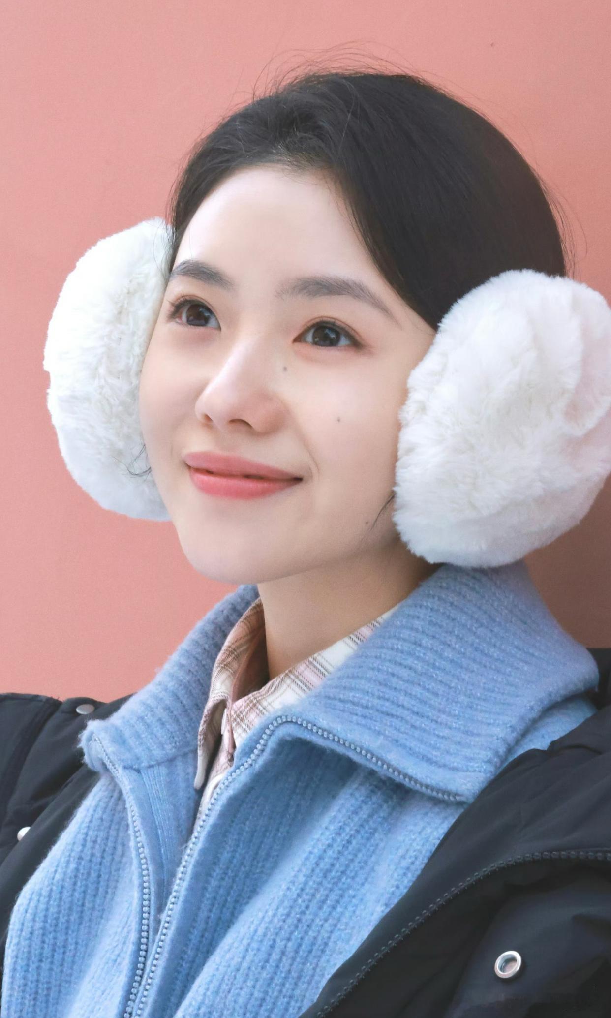 1.陈赫其实老实拍摄综艺就能保住事业，可他总想带老婆孩子出来，营销家庭美满状态。