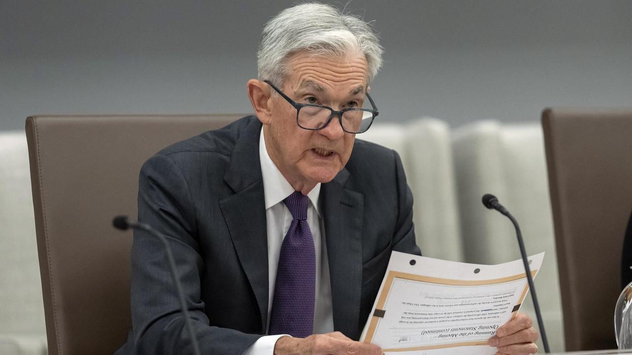 降息了，但美联储那张「分裂」的投票桌，有点意思美联储降息了。大早上，我赶