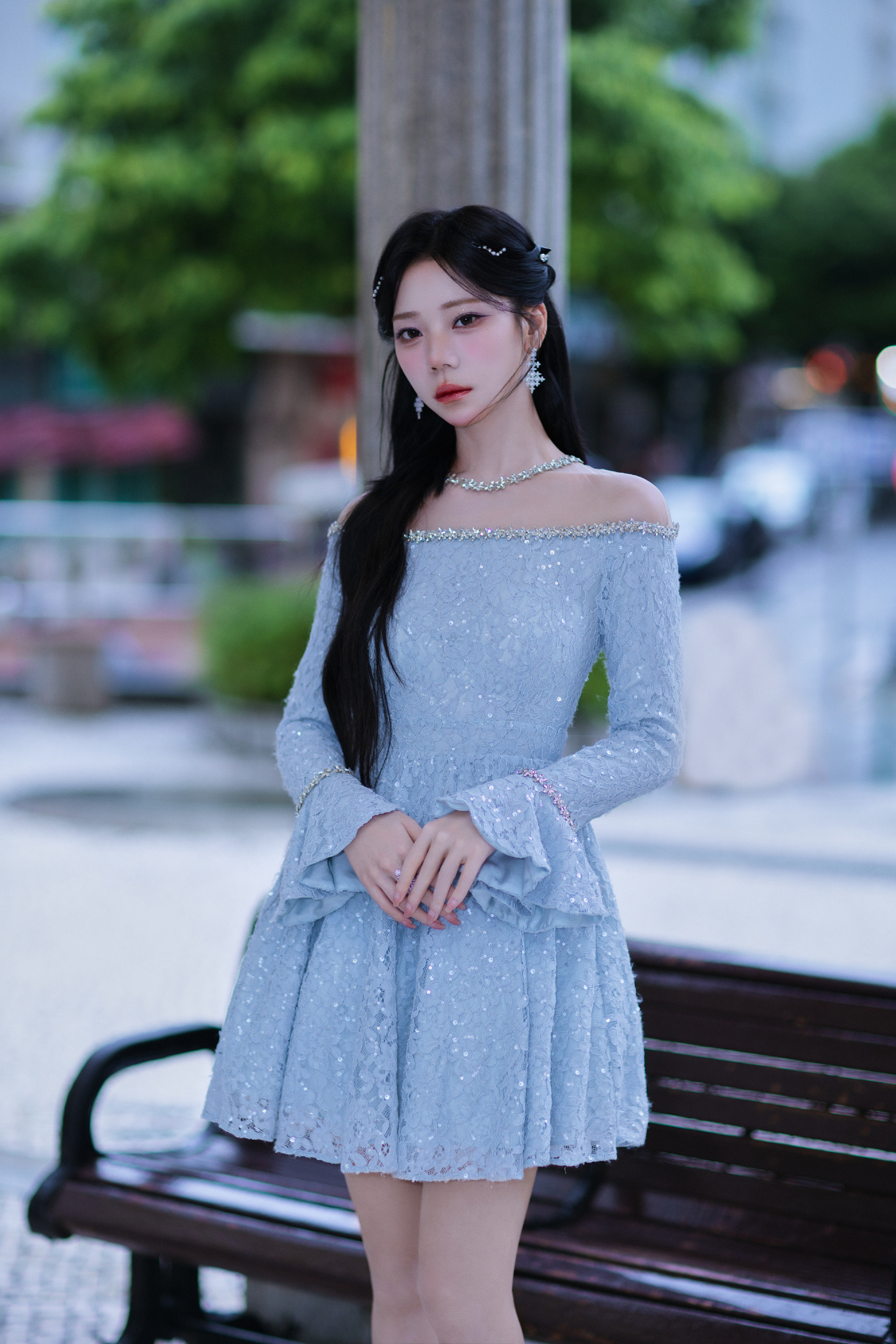 张紫宁少女千金妆，简约淡蓝，精致优雅