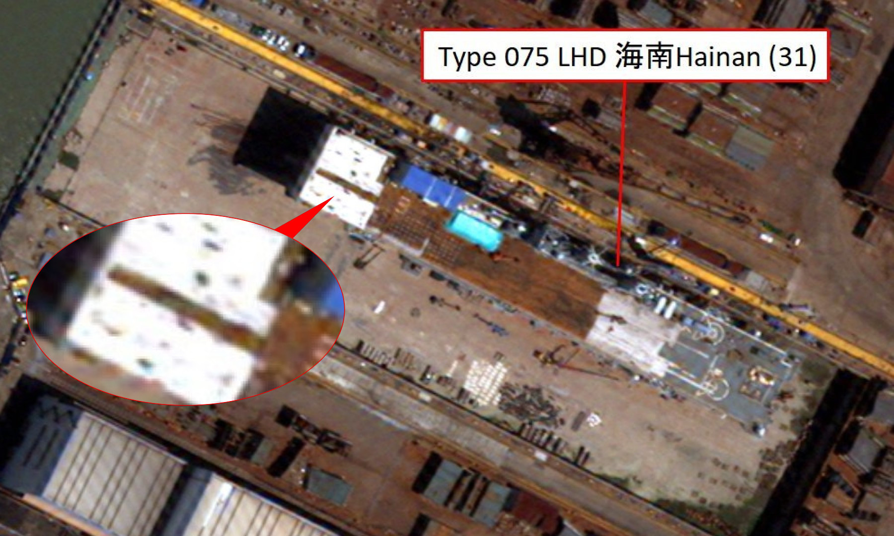 075“海南舰”再进干船坞，铲掉甲板涂层，这是要加装电磁弹射器吗？根据外网放出的
