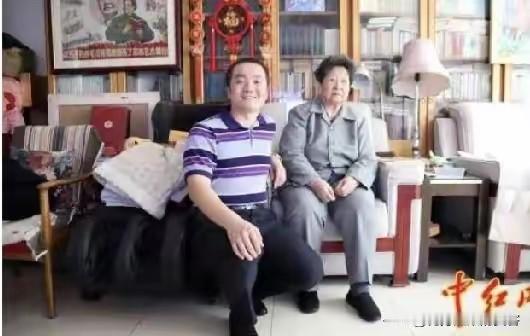 晚年的李讷，选择在北京一家普通的老年公寓里安度余生。她的房间陈设极为简朴，甚至能