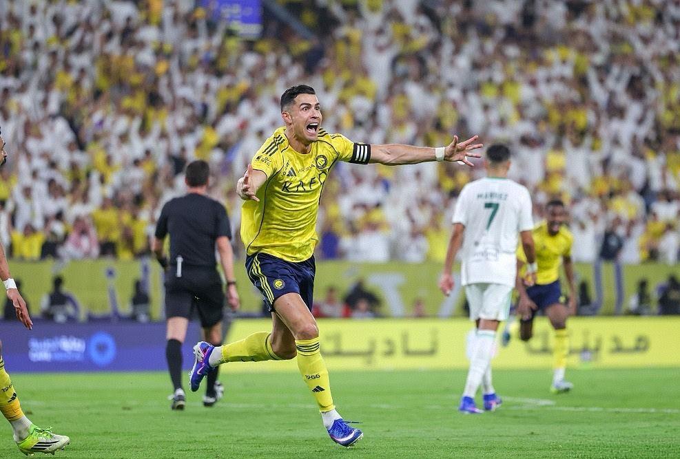 不容易啊！C罗来到沙特三年多了，身边的队友和主教练换了好几茬，本赛季终于要兑现自