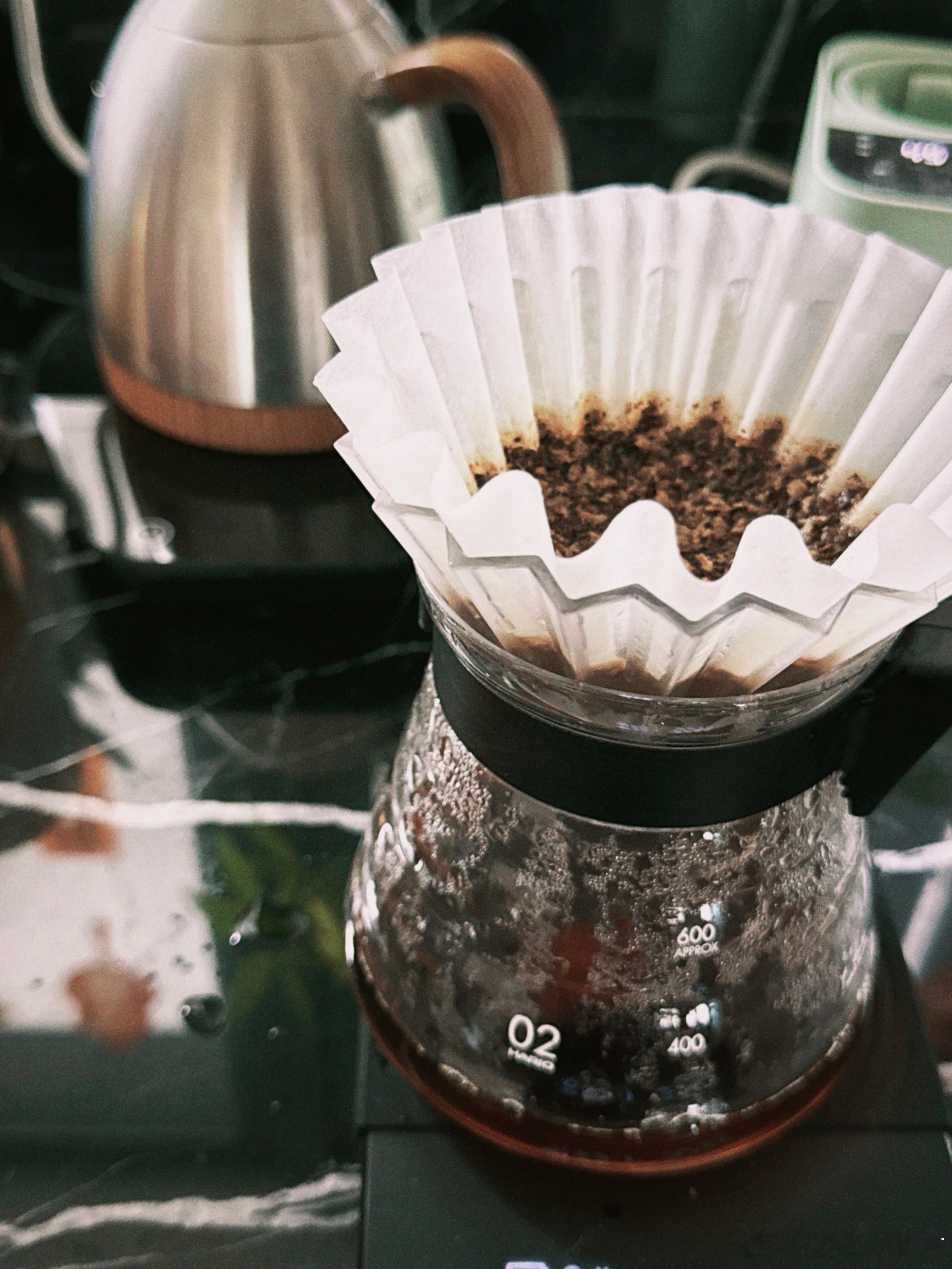 情人节嘛我用上好的咖啡豆半预制的芝士肉酱意粉为媳妇儿准备了精致午餐