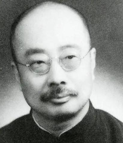 1949年，蹲了三年监狱的周作人被人保释出狱。出狱后周作人面临的第一个问题便是吃