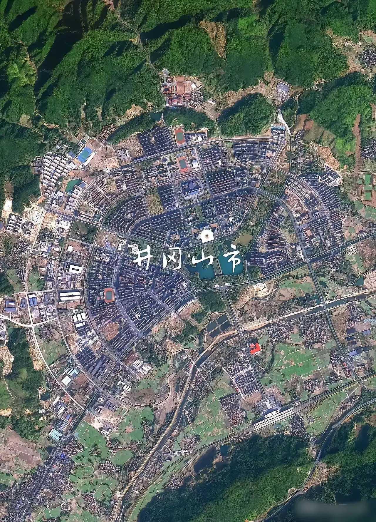 终于明白为什么井冈山是红色发源地了！