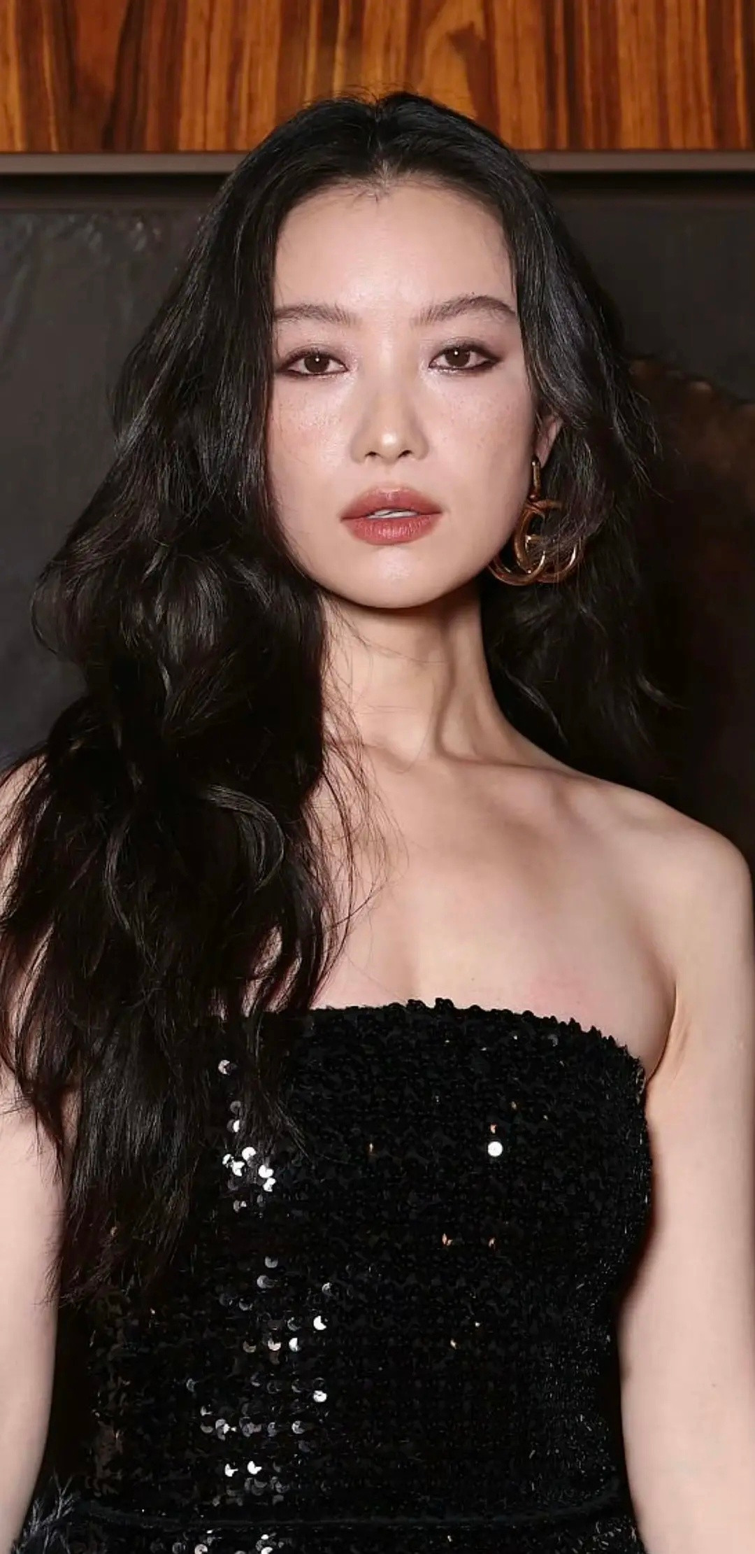 倪妮怎么感觉变老了。。。​​​